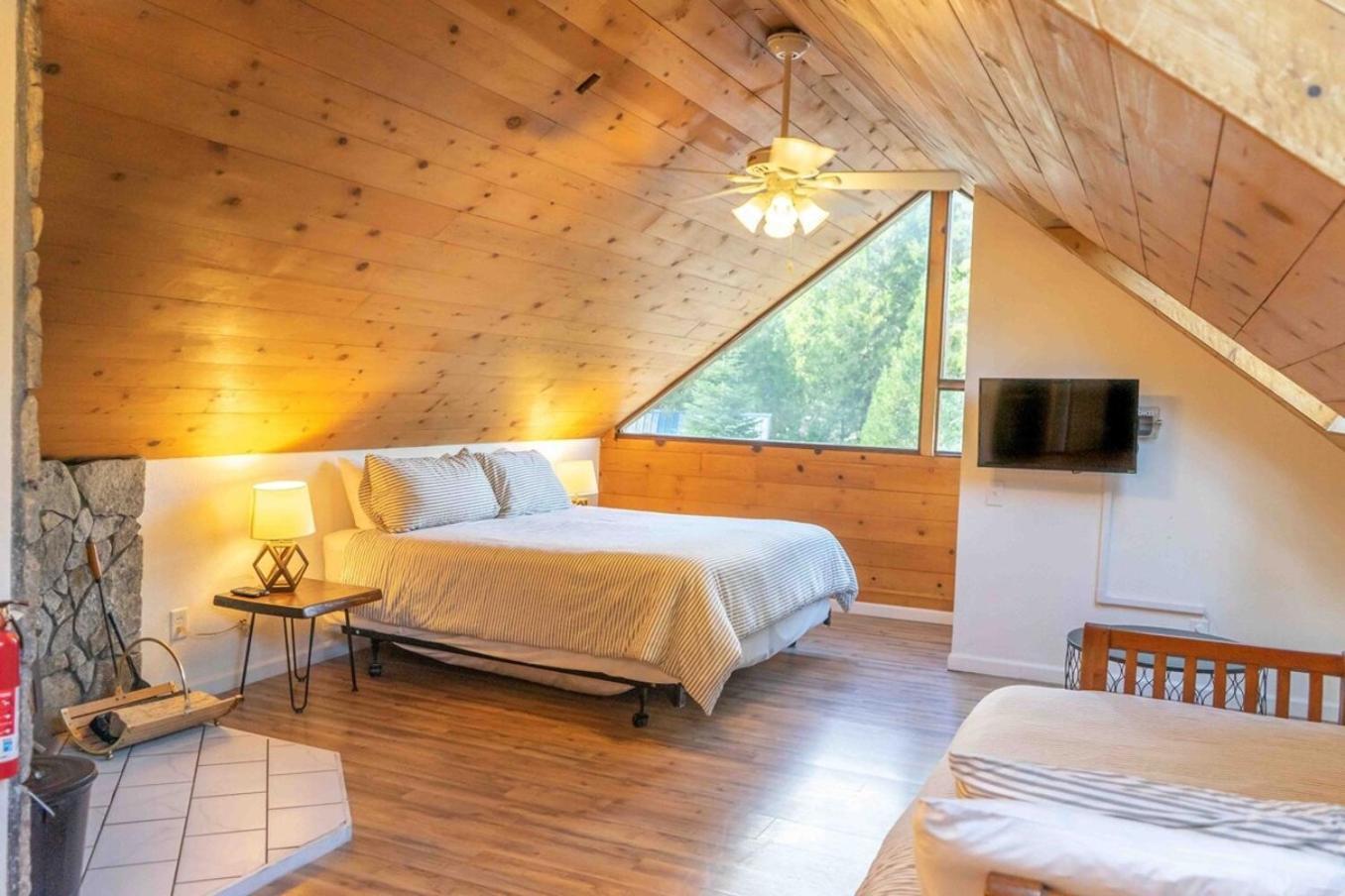 Miners Suite-Centrally Located In Shaver Lake シェイバー・レイク エクステリア 写真