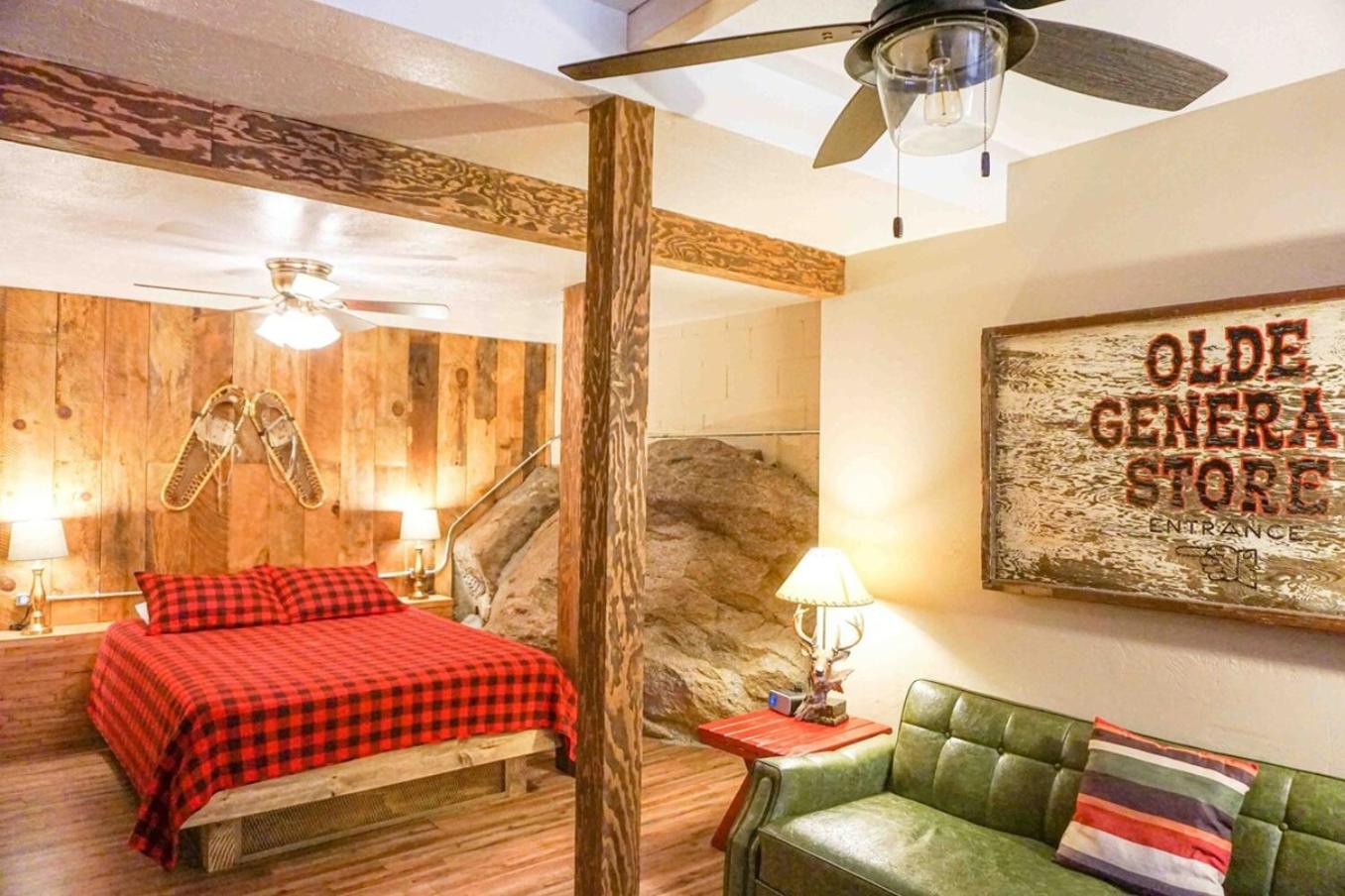 Miners Suite-Centrally Located In Shaver Lake シェイバー・レイク エクステリア 写真