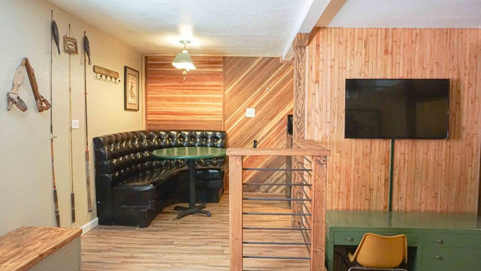 Miners Suite-Centrally Located In Shaver Lake シェイバー・レイク エクステリア 写真
